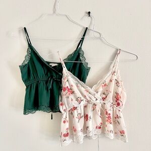 XS American Eagle- NEW without tag 2 pack Floral Lace Trim Camisoles